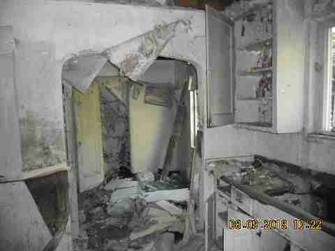 2901 Fullerton (43)_m.jpg